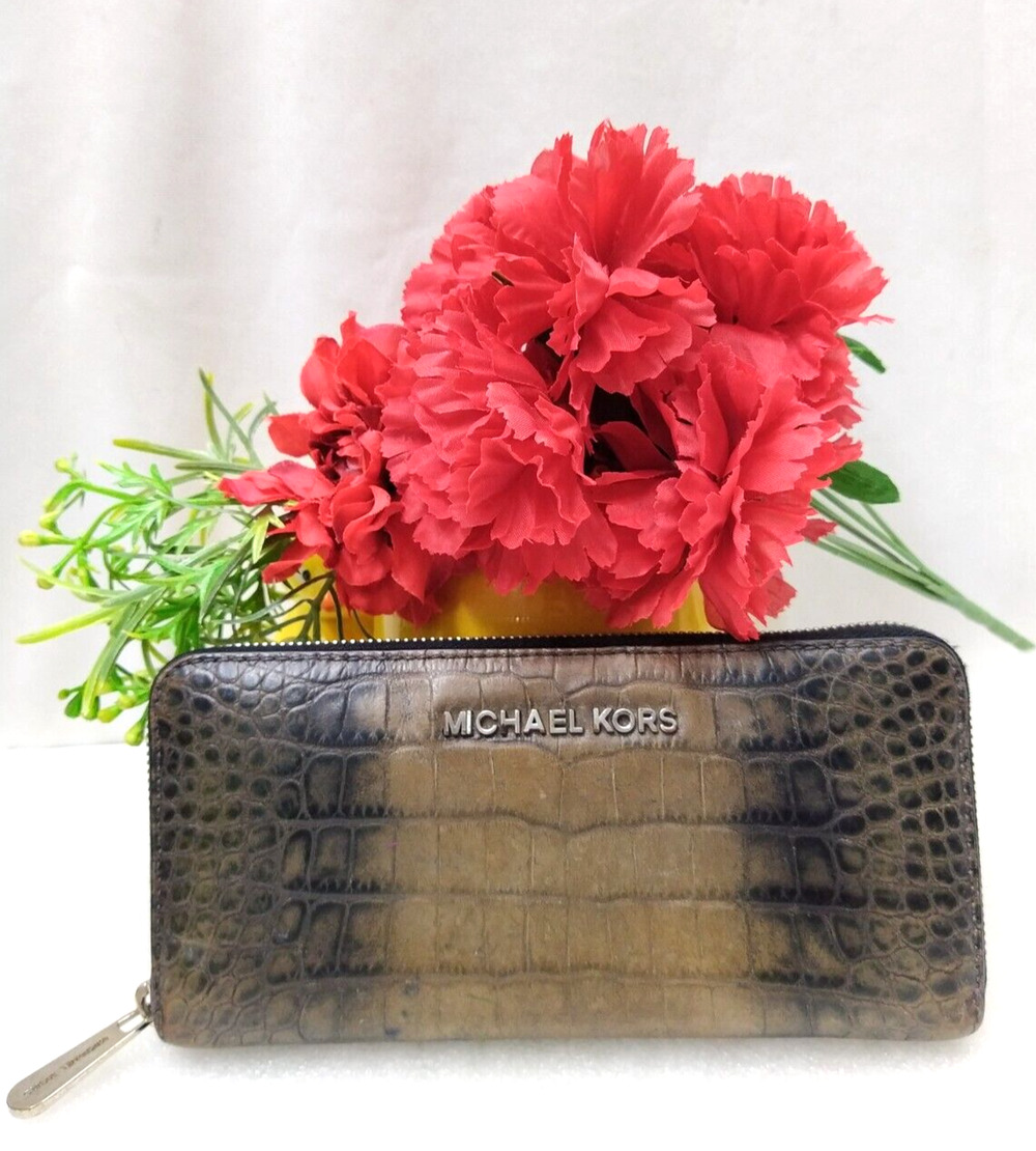 Michael Kors Brown Leather Crocodile Embossed Zip Around Credit Card Wallet